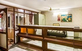 Spot On Sri Surya Lodge